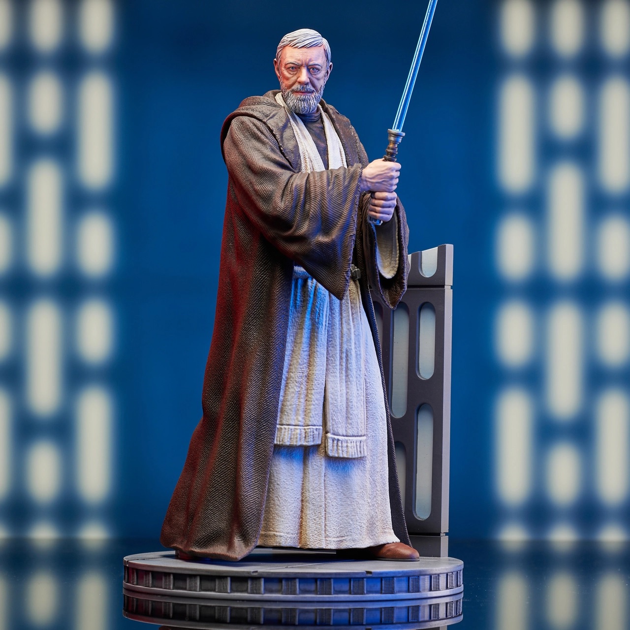 Gentle Giant Star Wars Obi-Wan Kenobi Milestones Statue
